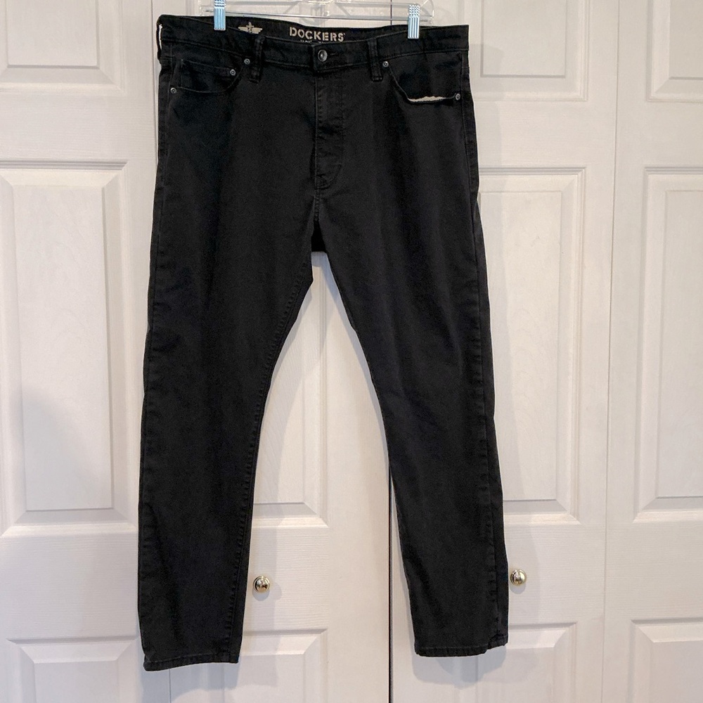 🩷 DOCKERS Alpha Khaki Slim Fit Black Pants - Size 38 x 30 (01298)